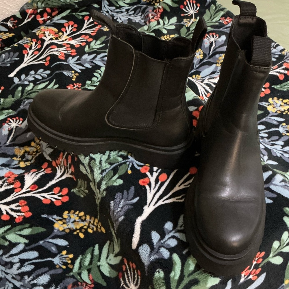 Thursday Boot Company Platform Chelsea
